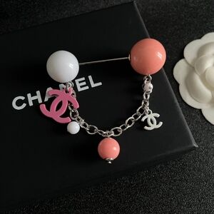 Chanel Dopamine Chain Ball Brooch